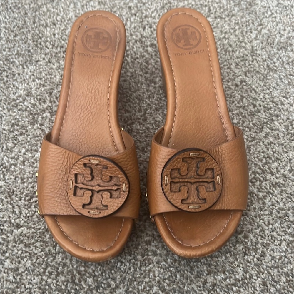 Tori Burch wedges size 7